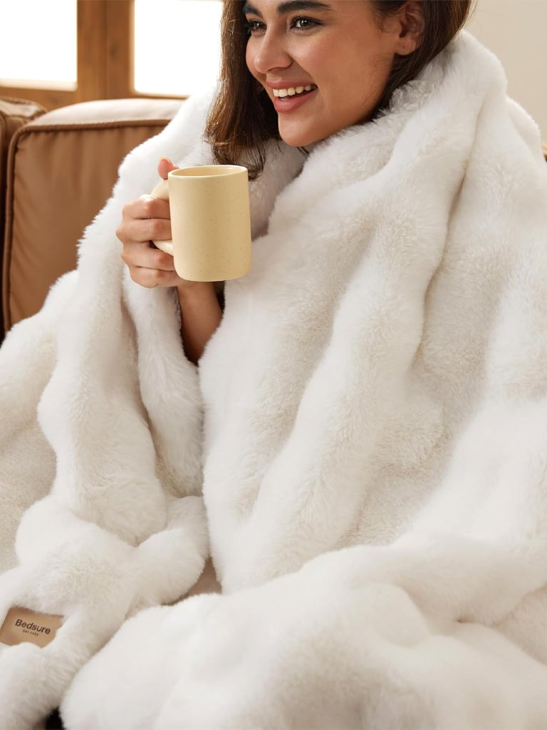Gentlesoft Fluffy Faux Fur Throw Blanket For Couch, Soft Fuzzy Fleece Blankets &